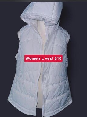 Avia White Hooded Puffer Vest